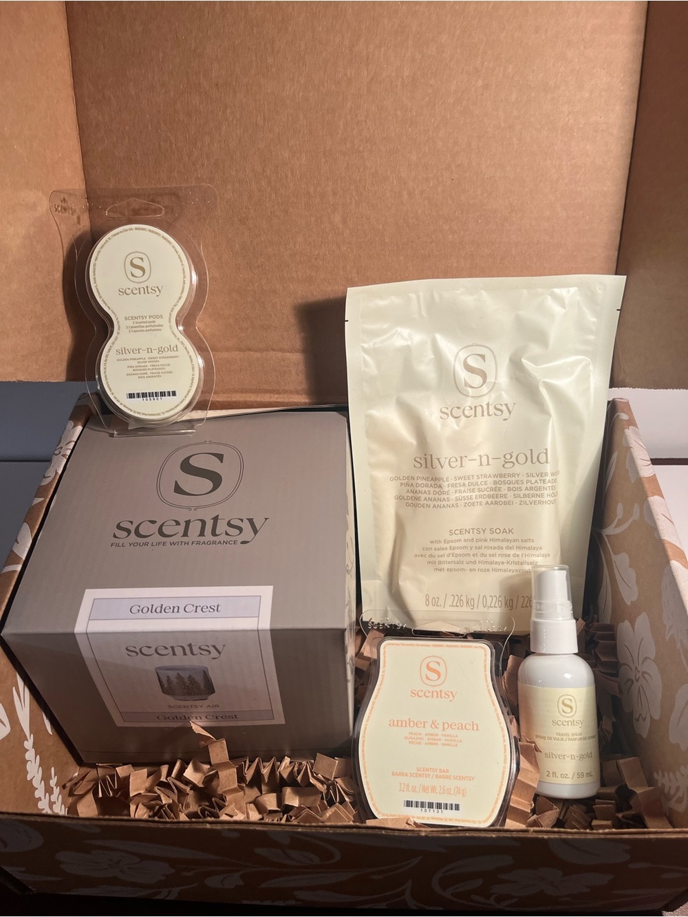 SCENTSY 🍑(Silver-n-Gold ) & Amber Peach Fragrance Kit - ( NEW IN BOX ) 🍑🍑
